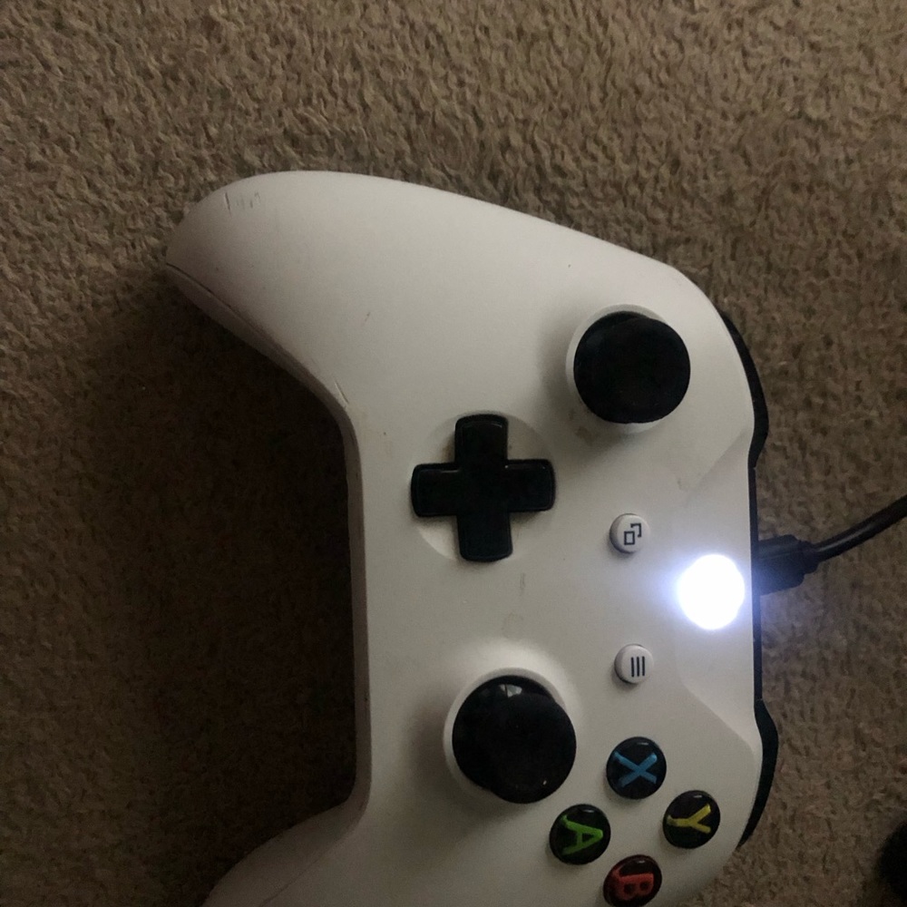 Xbox 1 - Picture 2 of 3